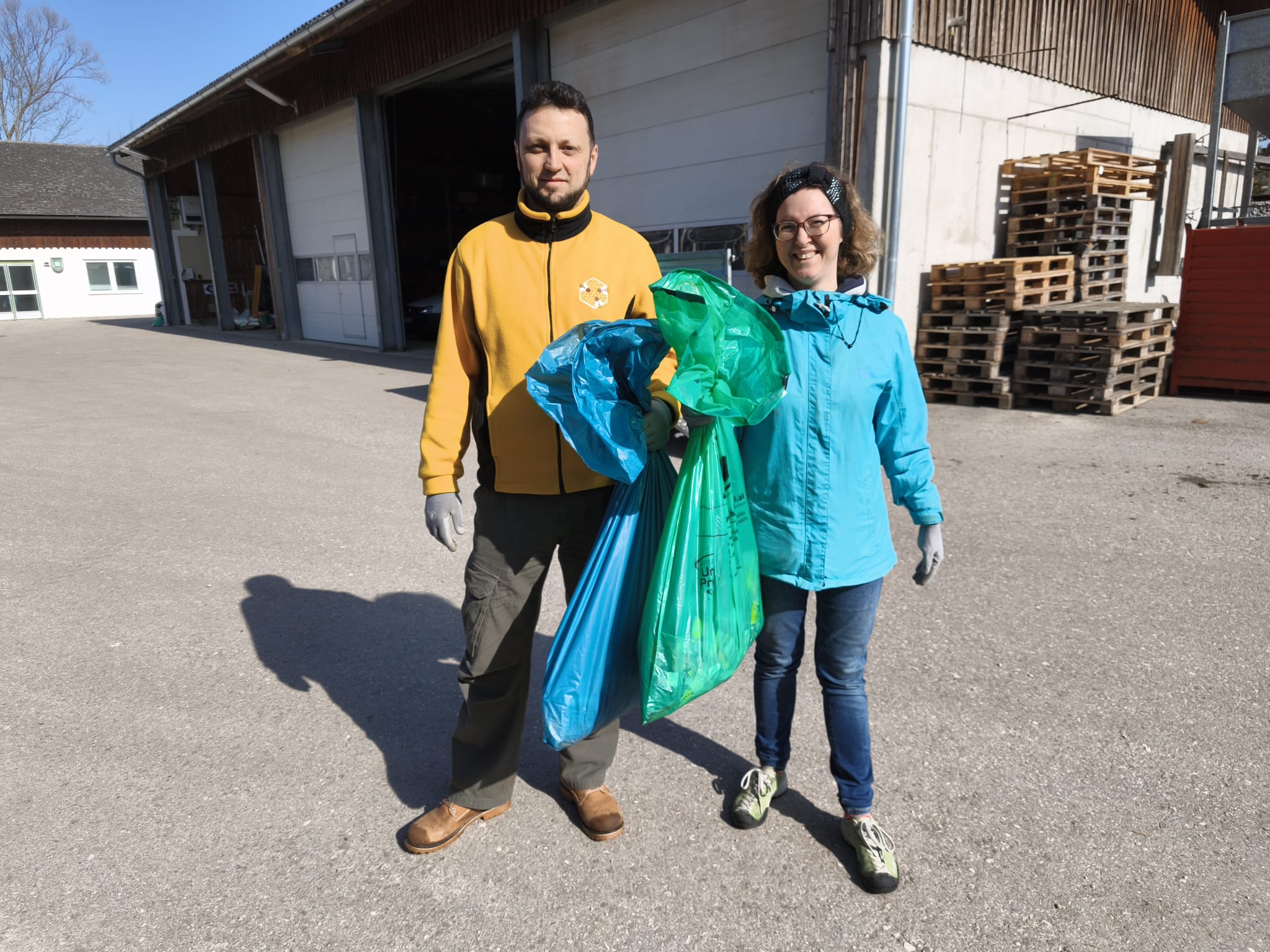 Imker stehen für Sauberkeit - nicht nur im Honigtopf